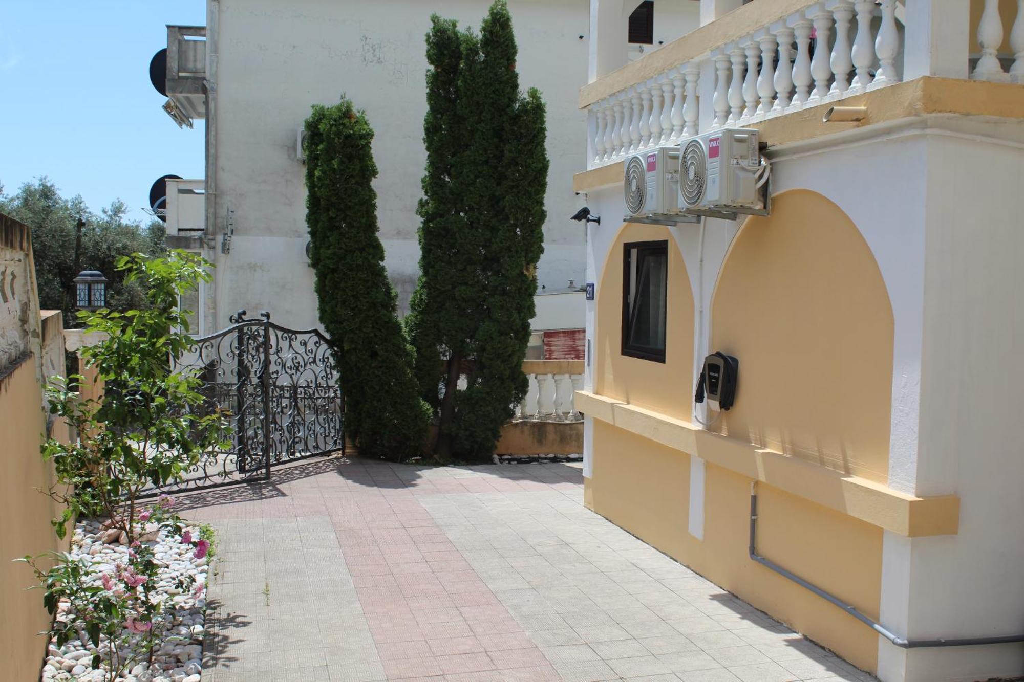 Apartmani Lime Petrovac Exterior foto